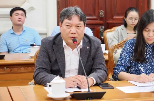 롯데 프로퍼티즈 호찌민시티의 전성호CEO가 가 회의에서 발언하고 있다/사진=Hochiminhcity.gov.vn