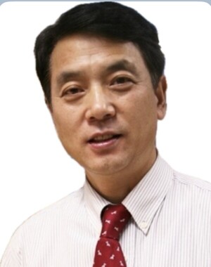 강수진의 못생긴 발이 세상에서 가장 아름다운 발 - 뉴스 썸네일 이미지